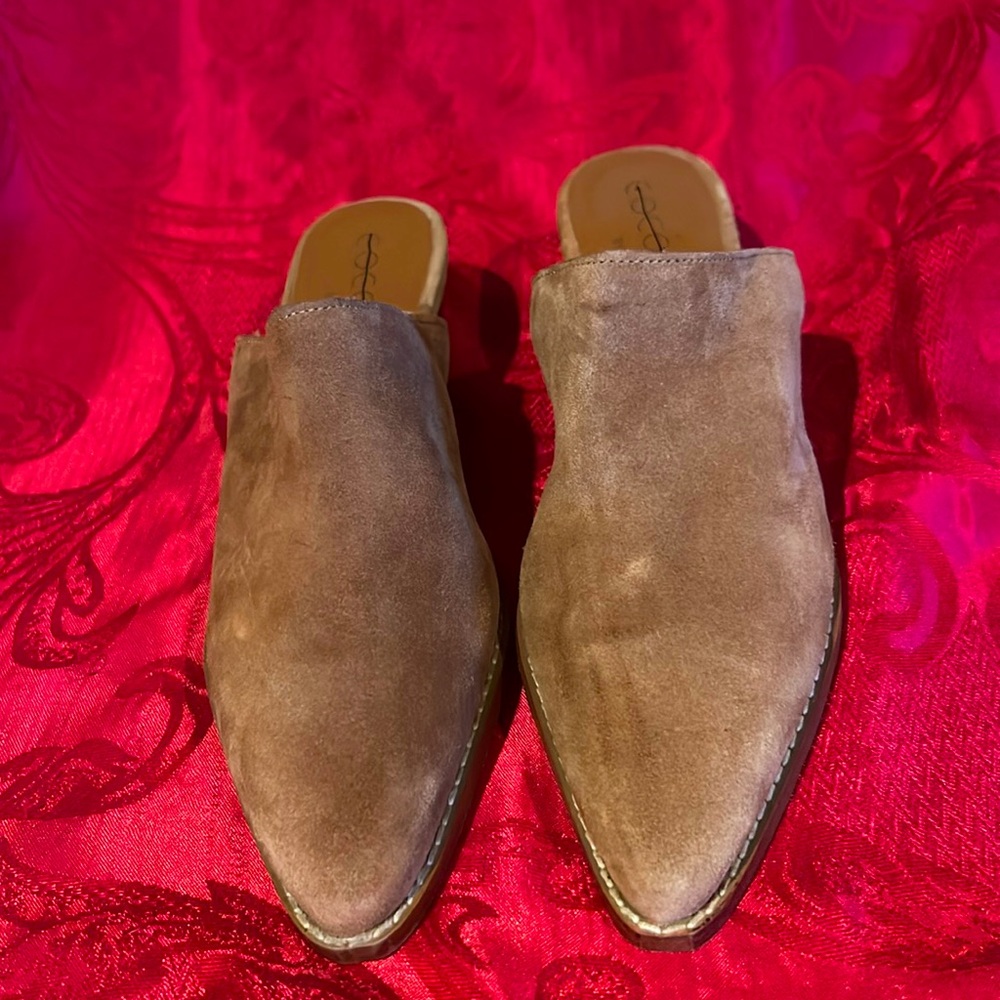 Coconut by Matisse tan heeled leather mules